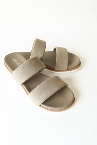 MIA Valeri Sandal