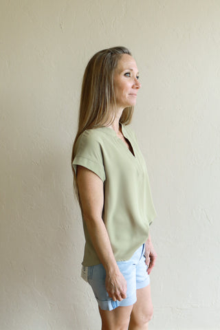 Flora Extended Shoulder Blouse